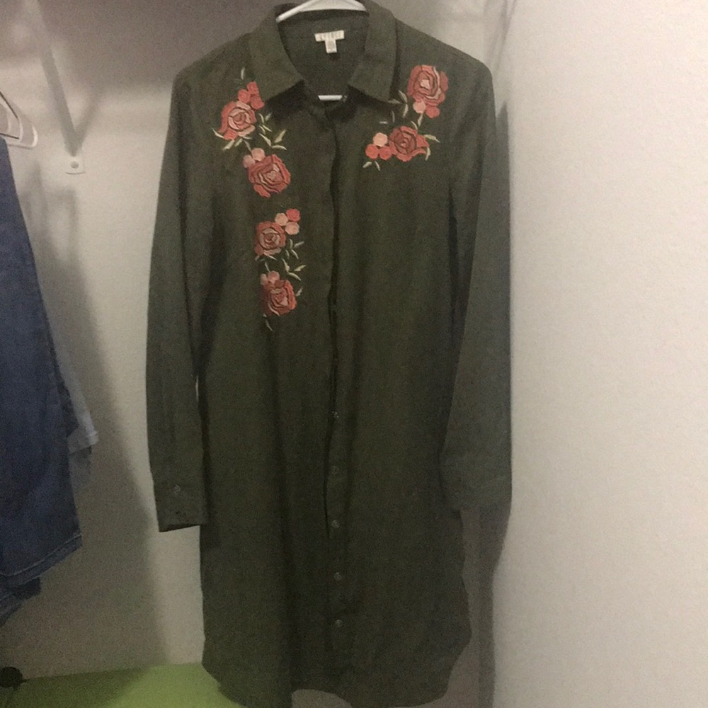 Long green and floral top
